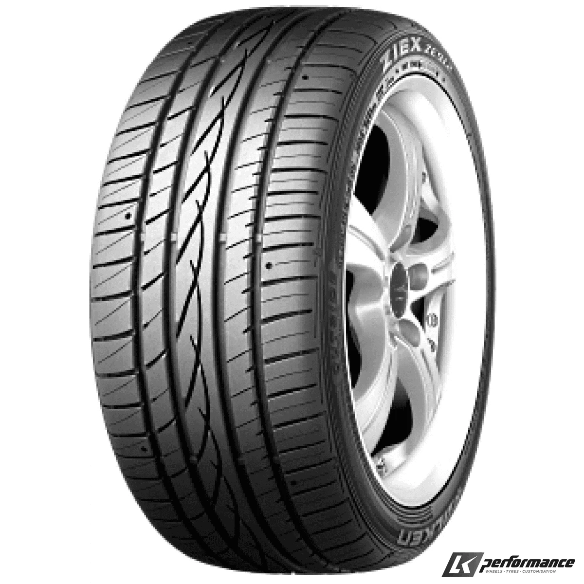 215/35R18